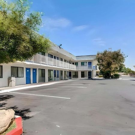 Park Inn By Radisson, Tracy Exterior photo